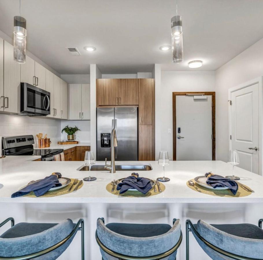 Spacious Castle W Gym Pool Free Parking I Walk To Dowtown N Broadway Nashville Eksteriør bilde