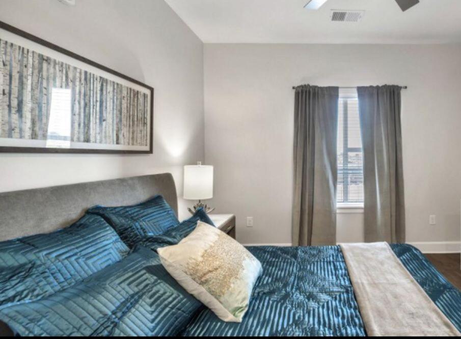 Spacious Castle W Gym Pool Free Parking I Walk To Dowtown N Broadway Nashville Eksteriør bilde